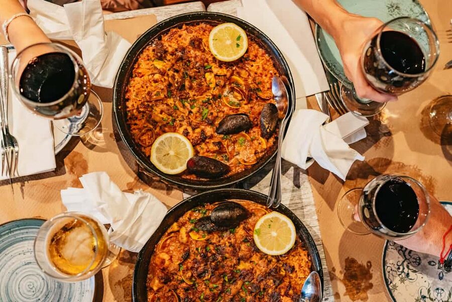 Malaga's tradition and tapas tour with Official Guide - Why this Malaga food walk works