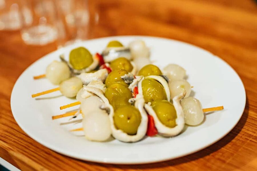 Malaga's tradition and tapas tour with Official Guide - Price, timing, and practical value