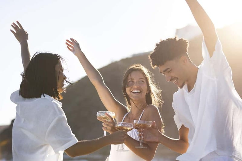 Malaga: Sailing Catamaran Sunset Cruise with Live DJ & Drink - One glass of cava, not a full dinner