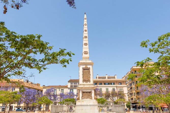 Malaga Scavenger Hunt and Sights Self-Guided Tour - How the Malaga scavenger hunt works