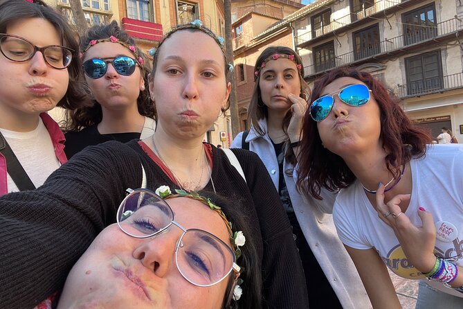 Malaga Scavenger Hunt and Sights Self-Guided Tour - Questions, maps, and the app experience