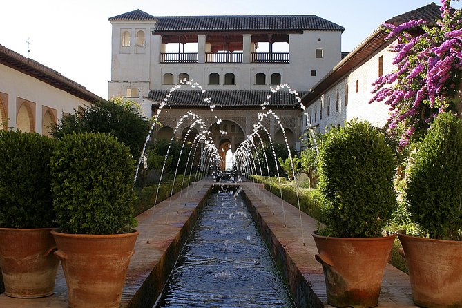 Malaga Shore Excursion:Skip-the-Line Alhambra, Generalife Gardens - Lunch, free time, and the long ride home