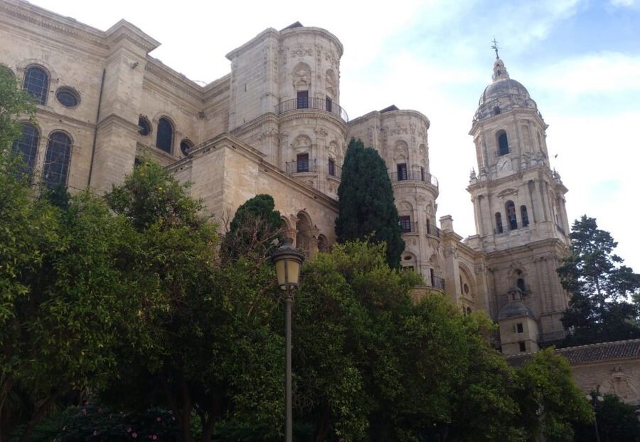 Malaga: Skip-the-Line Malaga Cathedral Tickets with Tour - Why Málaga Cathedral deserves a guided visit