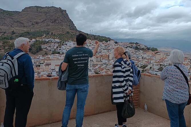 Málaga Small‑Group Wine Tour – Álora Castle Views & 4 Tastings - Why this Álora outing works so well from Málaga