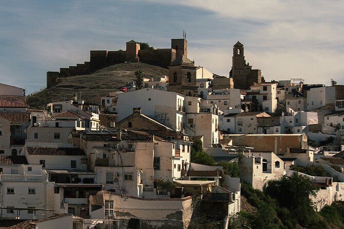 Málaga Small‑Group Wine Tour – Álora Castle Views & 4 Tastings - Start with Álora’s old streets and local story