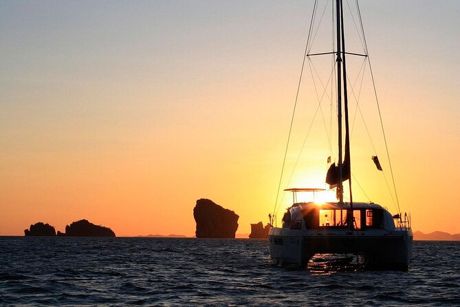 Malaga Sunset Cruise and Restaurant Dinner - Key points to know before booking