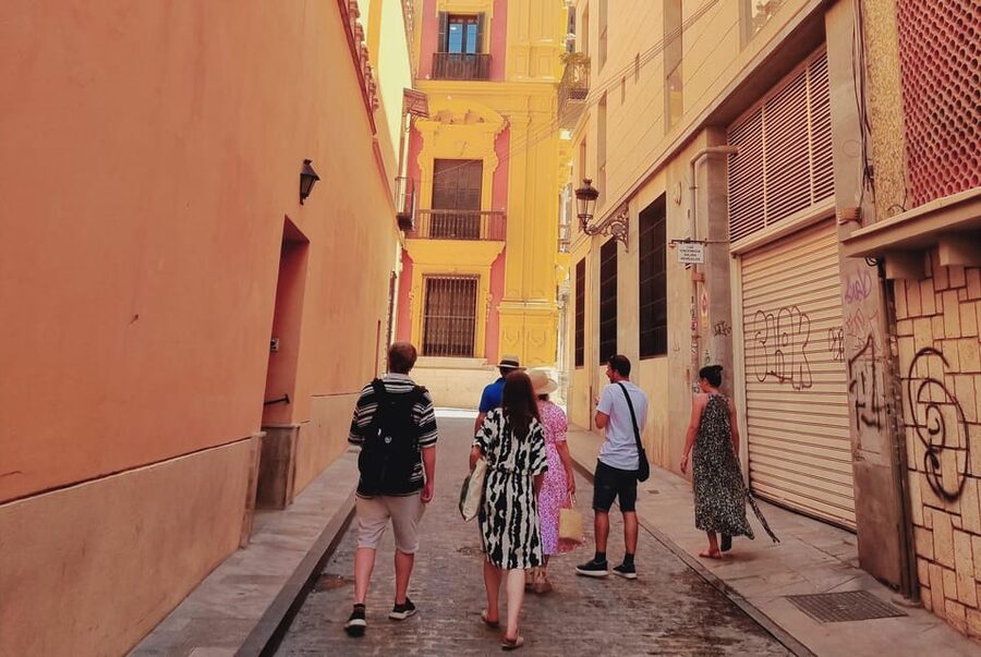 Malaga: Tapas Tasting Tour - Start at Calle Larios, then enter Atarazanas Market