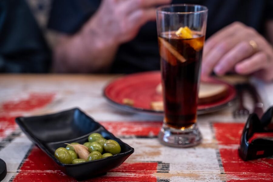 Malaga: Taste-of-Spain Walking Food Tour - Malaga Cathedral and the old city