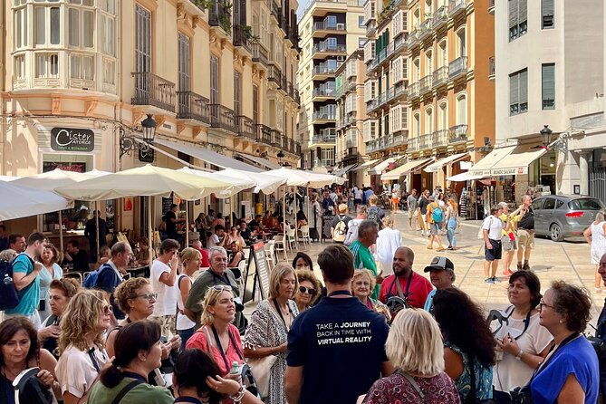 Malaga Tour with VR Stops: Alcazaba, Roman Theatre, Picasso &more - The guide makes the technology useful