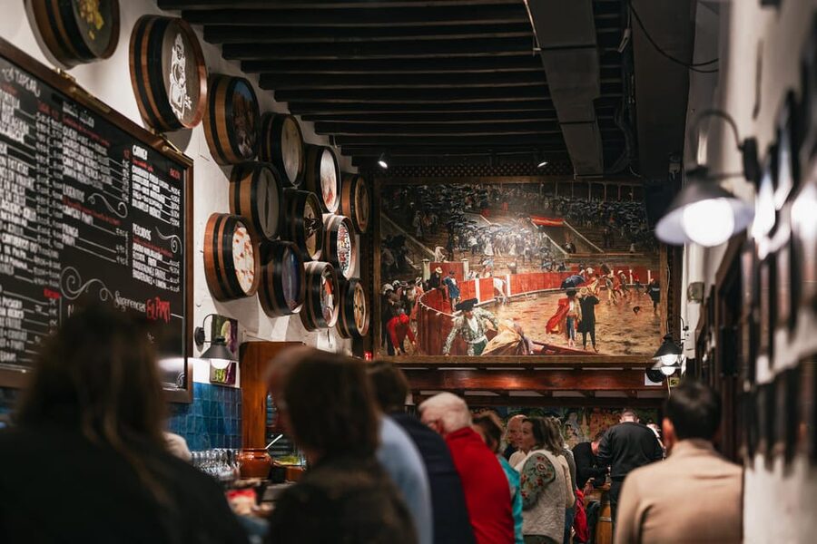 Málaga: Traditional Andalusian Tapas and Wine Tour - Starting at Antigua Casa de Guardia