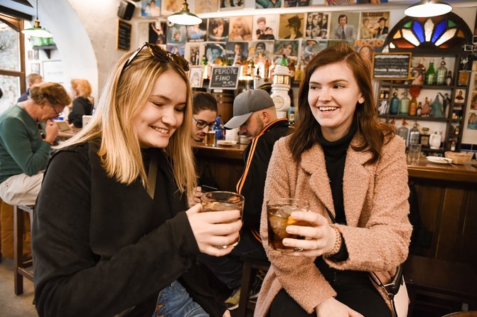 Malaga Traditional Wine & Tapas Tour - Who will enjoy this Málaga food tour?