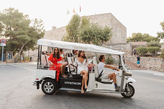 Malaga Welcome Tour with Local Guide in Eco Tuk Tuk Private - Why a tuk-tuk works well in Málaga