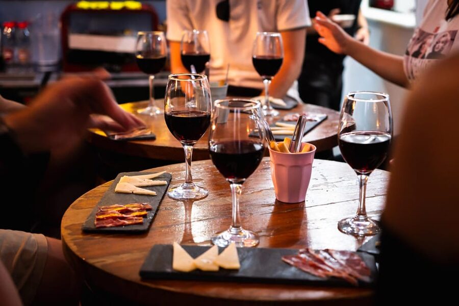 Malaga: Wine and Tapas Tour with Tastings and Drinks - Key points to know before booking
