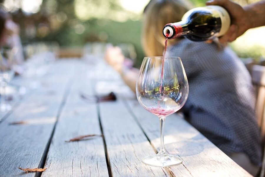 Malaga: Wine Guided Tour - A three-hour introduction to Málaga through wine