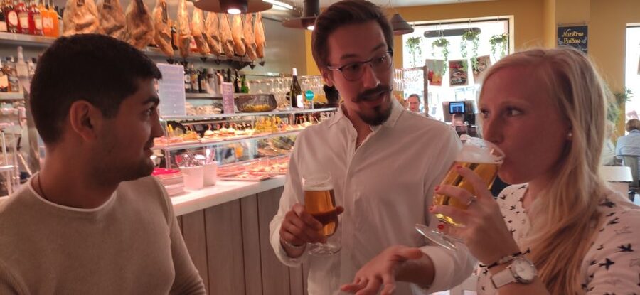 Malaga: Wine Guided Tour - The middle tastings: comparing styles and pairings