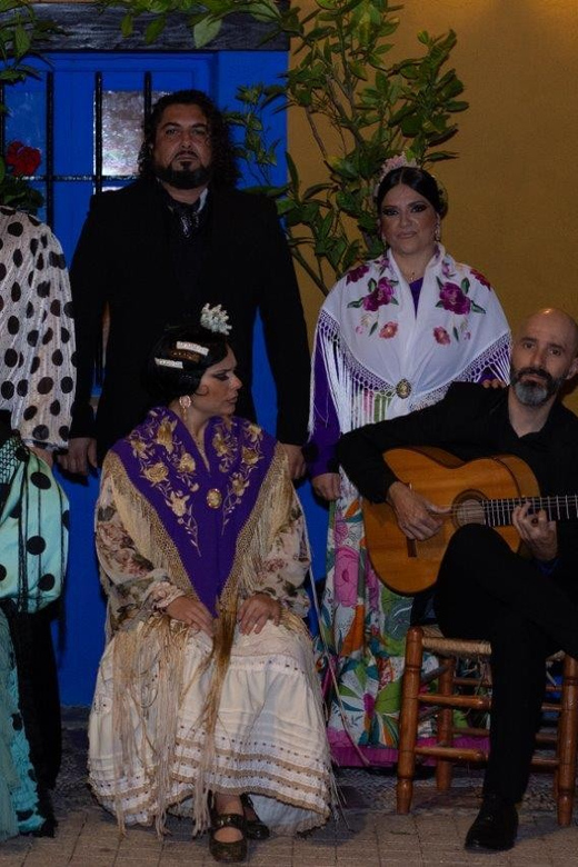 Marbella: Flamenco Show with a Drink - What the one-hour performance includes