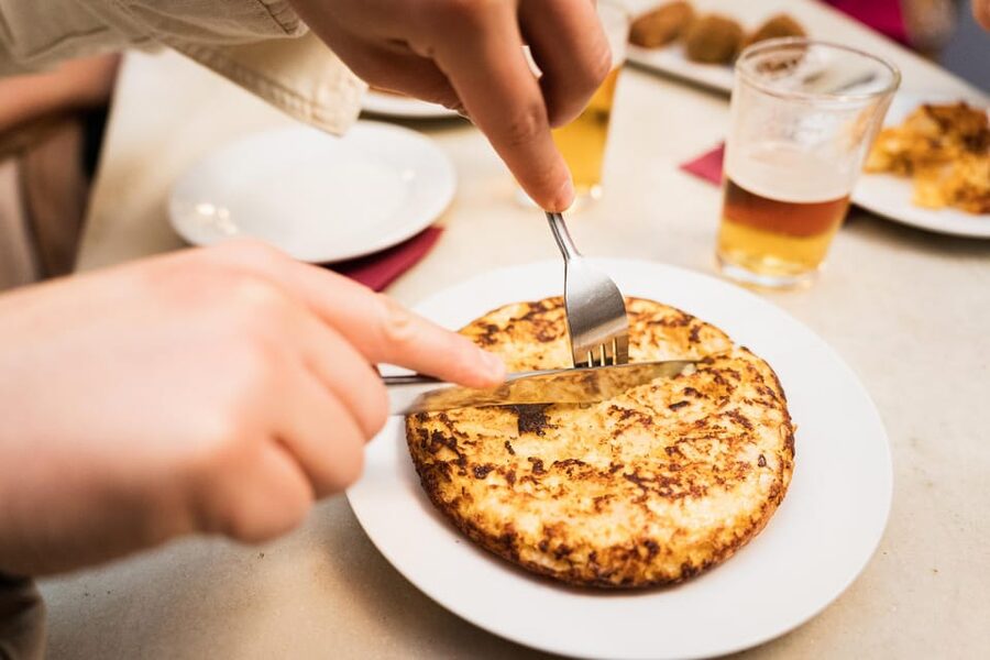 Marbella Food Tour with Tapas & Drinks with a Local - Starting at Marbella Lighthouse