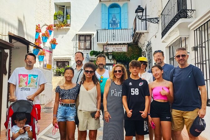 Marbella: group walking Tour - What the guide adds to a short walk
