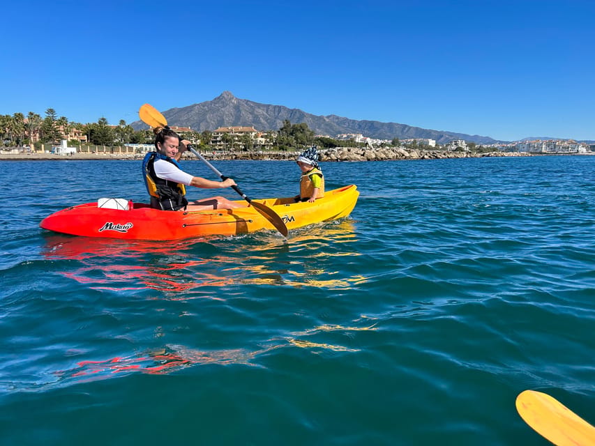 Marbella: Guided Kayak Tour in Puerto Banús - What the guide adds to the experience