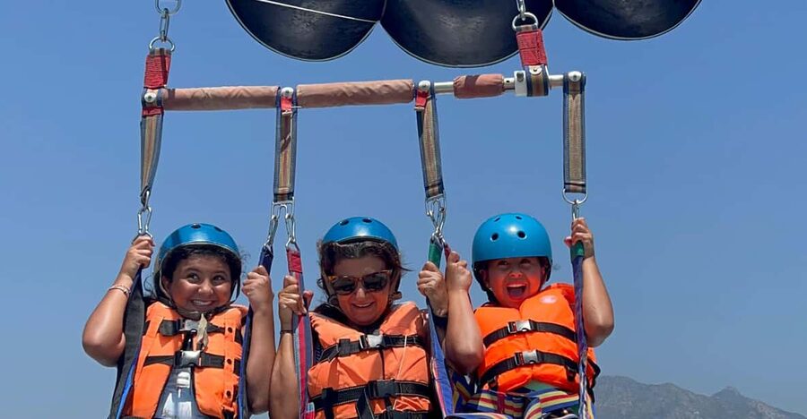 Marbella: Parasailing Flight from Puerto Banus - Who will enjoy this Marbella flight?
