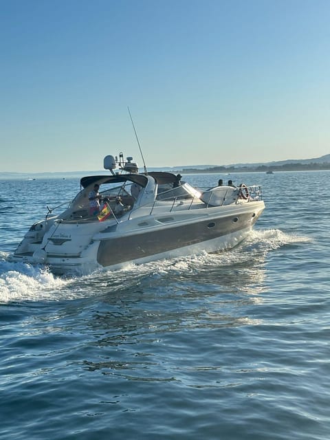 Marbella: Private Cruise in Luxury Yacht - Two hours on the Marbella coast