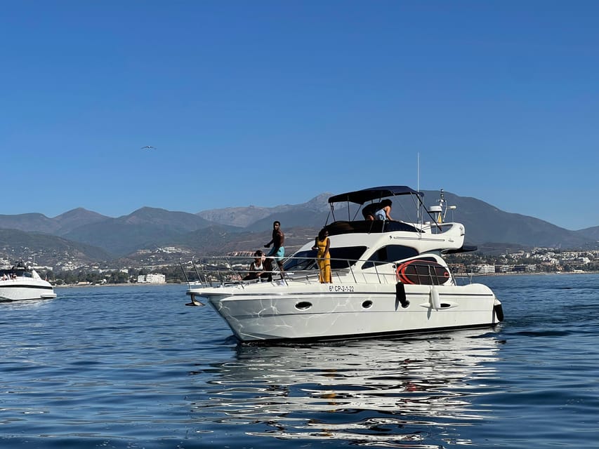 Marbella: Private Cruise in Yacht - What comes with the $942 group price