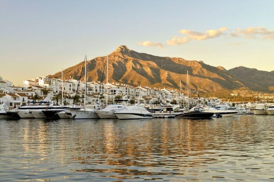 Marbella: Private custom tour with a local guide - Starting at your hotel or a central meeting point