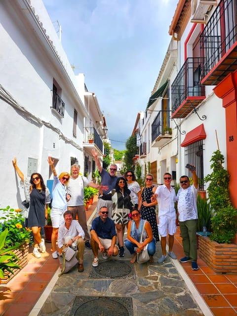 Marbella: Private Walking Tour - Along the marina promenade and seaport