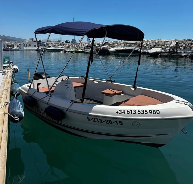 Marbella: Puerto Banús Boat Rental with No License Needed - Cruising along the Marbella coast