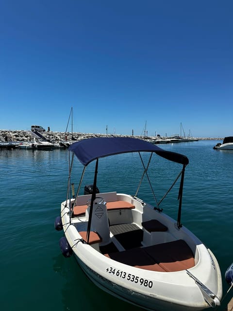 Marbella: Puerto Banús Boat Rental with No License Needed - What the $118 group price really means