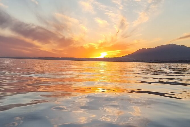 Marbella- sunset from a sailboat with drinks - Key points to know before booking