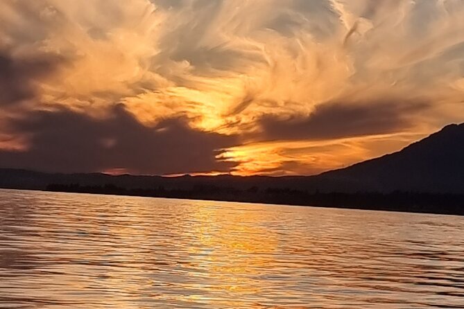 Marbella- sunset from a sailboat with drinks - Sea conditions and the safety question