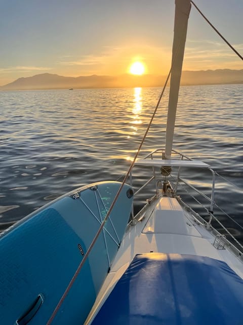 Marbella: Sunset Luxury Sailing Cruise in Puerto Banús - Why a sunset sail works so well in Marbella
