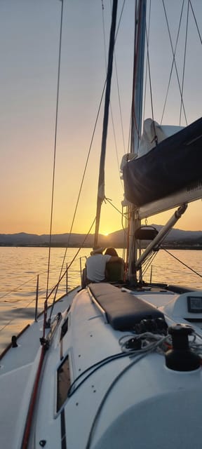 Marbella: sunset sailboat trip Drinks-Snacks,2 hour - Leaving Bajadilla Port as the day cools