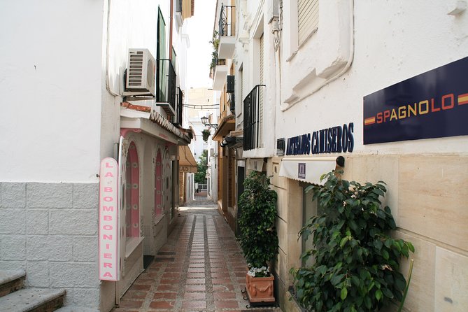 Marbella y Mijas Full Day Tour from Malaga - The Golden Mile and the Palace of King Fahd