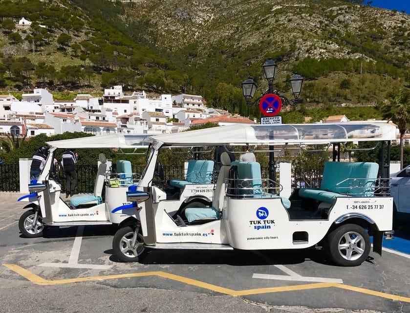 Mijas: Panoramic city tour with an electric Tuk Tuk - The first 15 minutes reveal the shape of the village