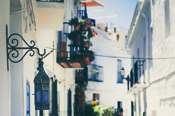 Nerja (Pueblo) + Frigiliana & El Acebuchal - Semi-Private - Key points at a glance