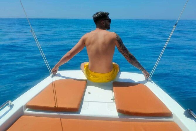 New 2025!! Unlicensed boat for dolphin watching - A self-directed boat trip, not a fixed sightseeing cruise