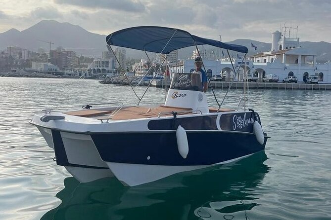 New 2025!! Unlicensed boat for dolphin watching - Swimming offshore and using the boat as a floating picnic spot