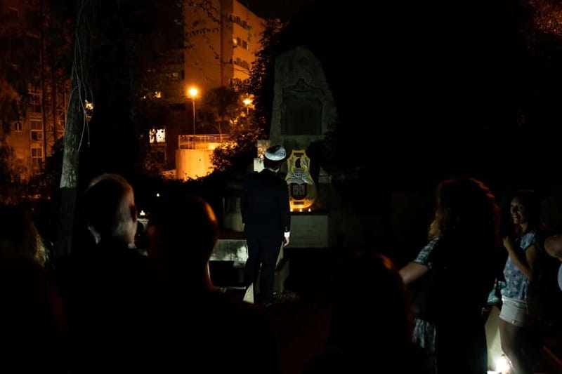 Night theatrical visit to the English cemetery - Captain Kritschman and the story of the shipwreck