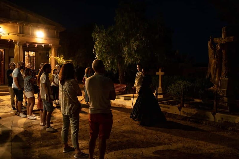 Night theatrical visit to the English cemetery - Who will enjoy this most?