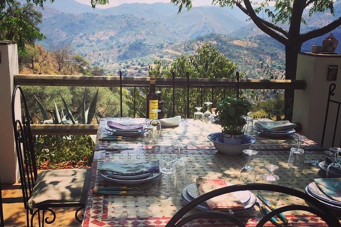 Paella & Arroz Course in the Breathtaking Montes de Malaga - Why the private format affects the value