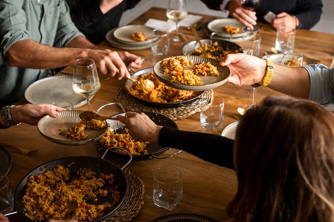 Paella Cooking Class with English Guide in Malaga - Cooking seafood, vegetable or meat paella