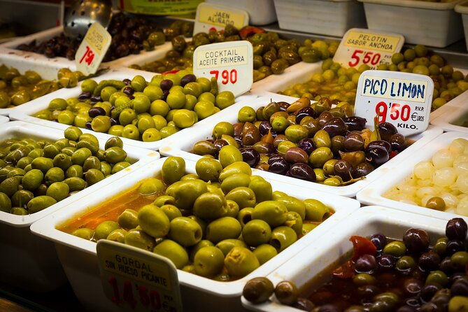 PREMIUM TAPAS TOUR: Paella, Market Tastings, and Winery - More than 10 local products, from porra to cured ham