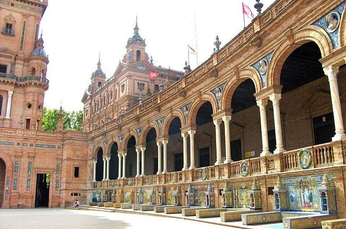 Private 12-Hour Tour to Sevilla from Malaga with Hotel pick up - Why the private vehicle matters