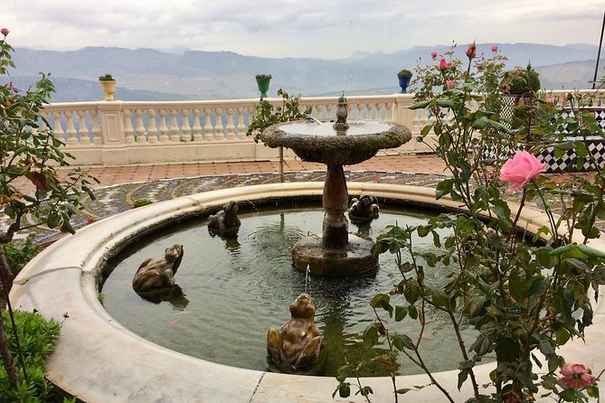 Private 3 hours Walking Tour of Ronda with official tour guide - Puente Viejo, Puente Romano, and Puente de San Miguel