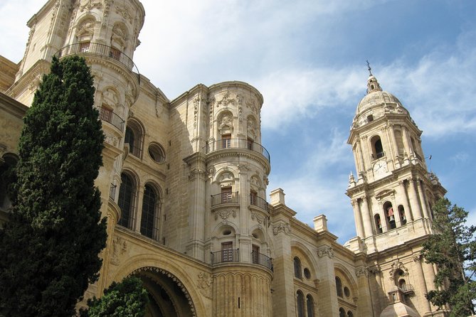 Private 4-hour City Tour of Malaga - Castillo de Gibralfaro and the city below