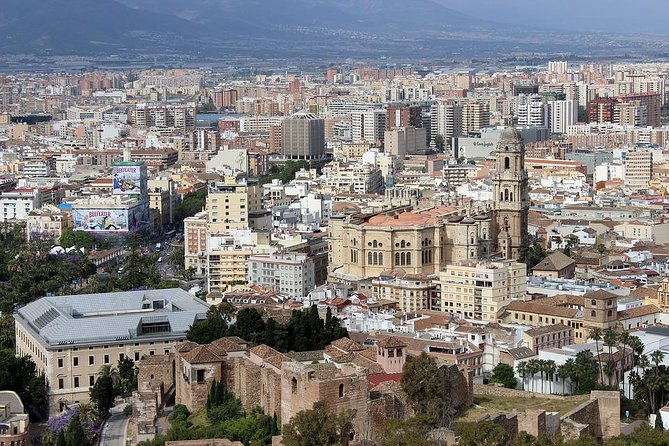 Private 4-hour City Tour of Malaga - Why the private vehicle matters, and where it may not