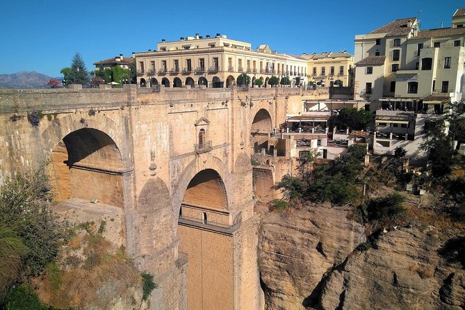 Private trip to Ronda w/ hotel or shore pickup from Costa del Sol - Free time for lunch and shopping in Ronda