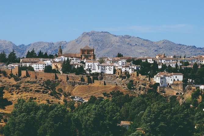 Private visit to Ronda 2 hours - María Auxiliadora and the wide mountain view